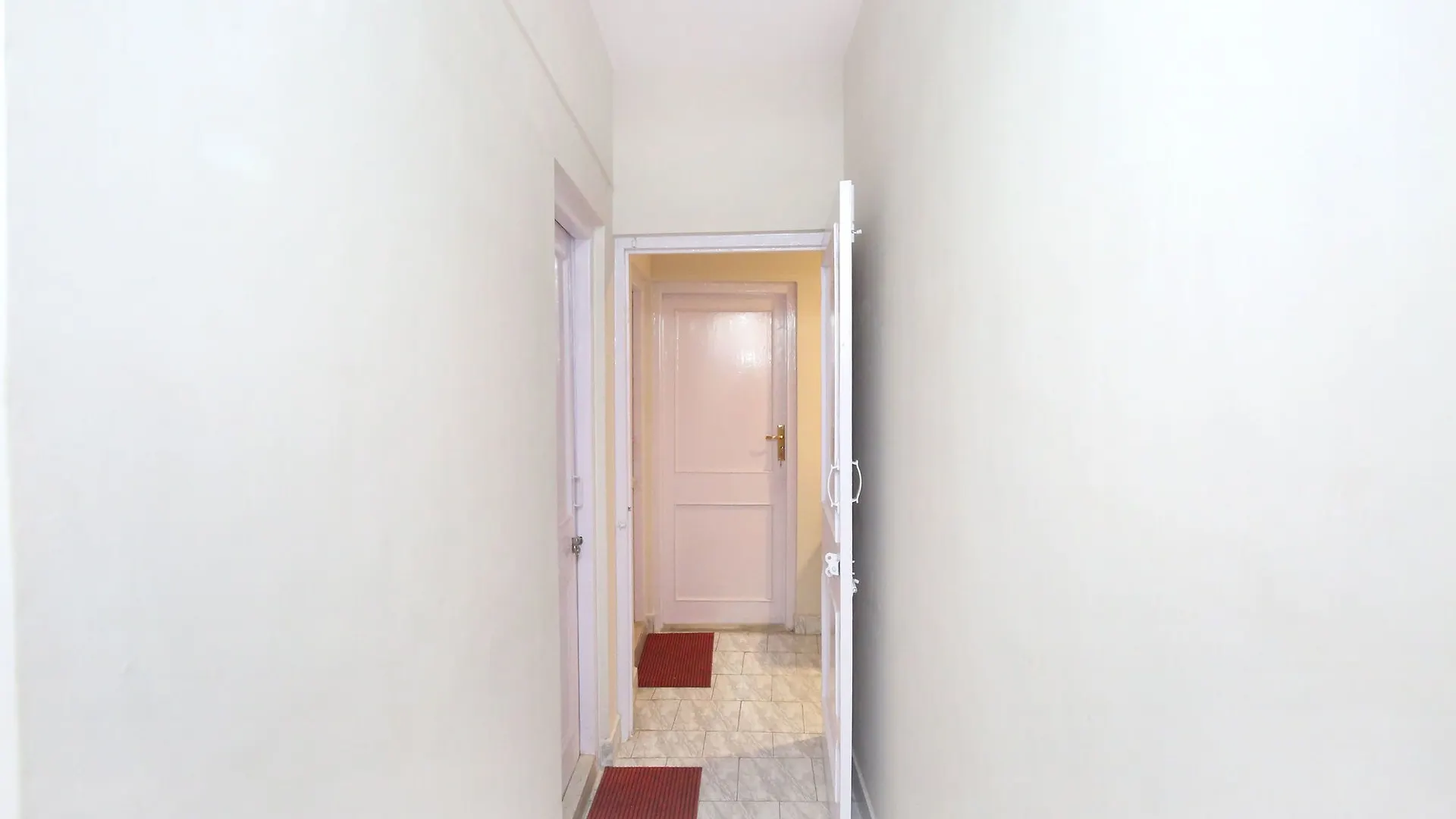 Oyo Home 10404 3Bhk The Mall Σίμλα