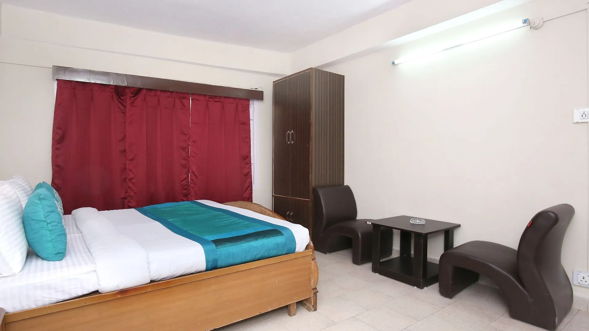 Oyo Home 10404 3Bhk The Mall Σίμλα